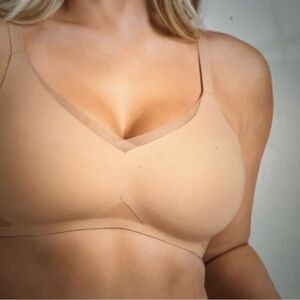 Honeylove CossOver Bra Nude/Sand color. New but tags are not on it.